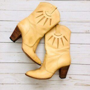 Vintage Sunburst Cowgirl Boots